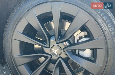 Седан Tesla Model 3 2021 в Львові