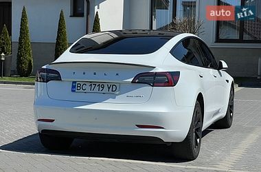 Седан Tesla Model 3 2021 в Львові