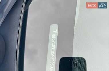 Седан Tesla Model 3 2021 в Львові