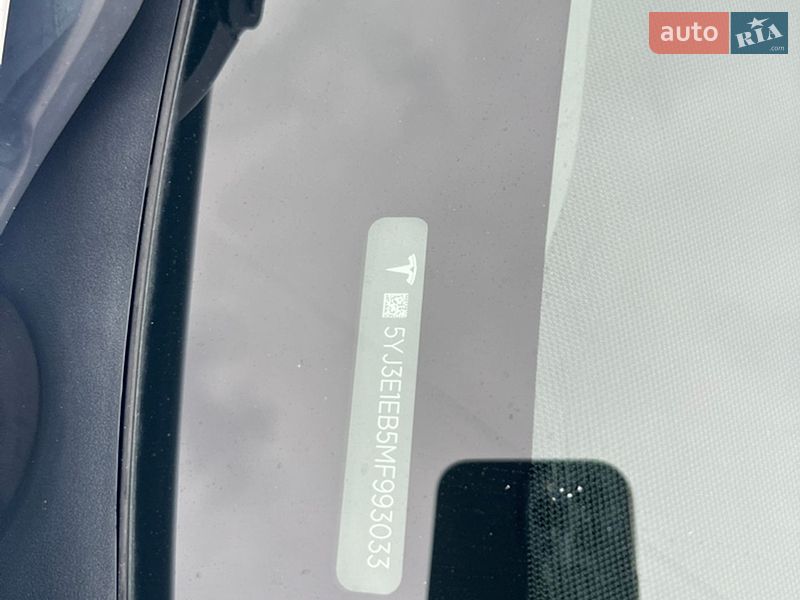 Седан Tesla Model 3 2021 в Львові