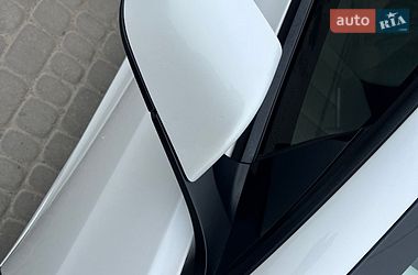 Седан Tesla Model 3 2021 в Львові