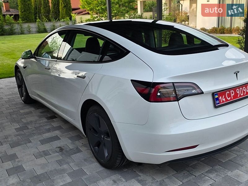 Седан Tesla Model 3 2022 в Виноградове
