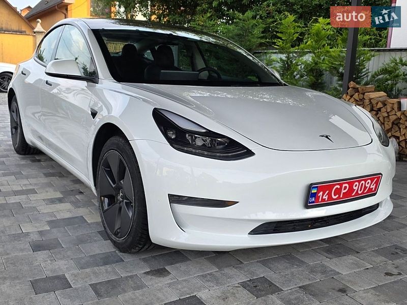 Седан Tesla Model 3 2022 в Виноградове