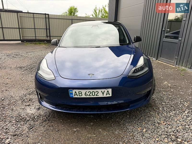 Седан Tesla Model 3 2021 в Вінниці