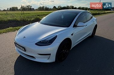 Седан Tesla Model 3 2021 в Самборе
