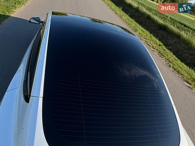 Седан Tesla Model 3 2021 в Самборе