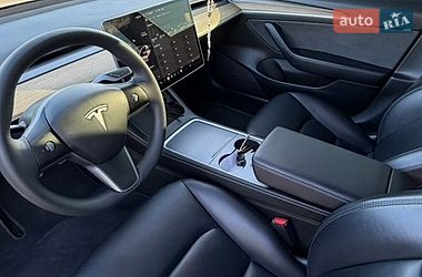 Седан Tesla Model 3 2021 в Самборе