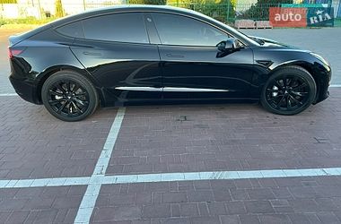 Седан Tesla Model 3 2021 в Луцке