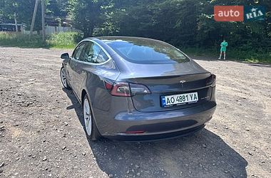 Седан Tesla Model 3 2019 в Ужгороде