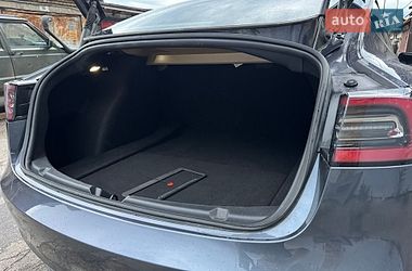 Седан Tesla Model 3 2023 в Киеве фото 7 Седан Tesla Model 3 2023 в Киеве