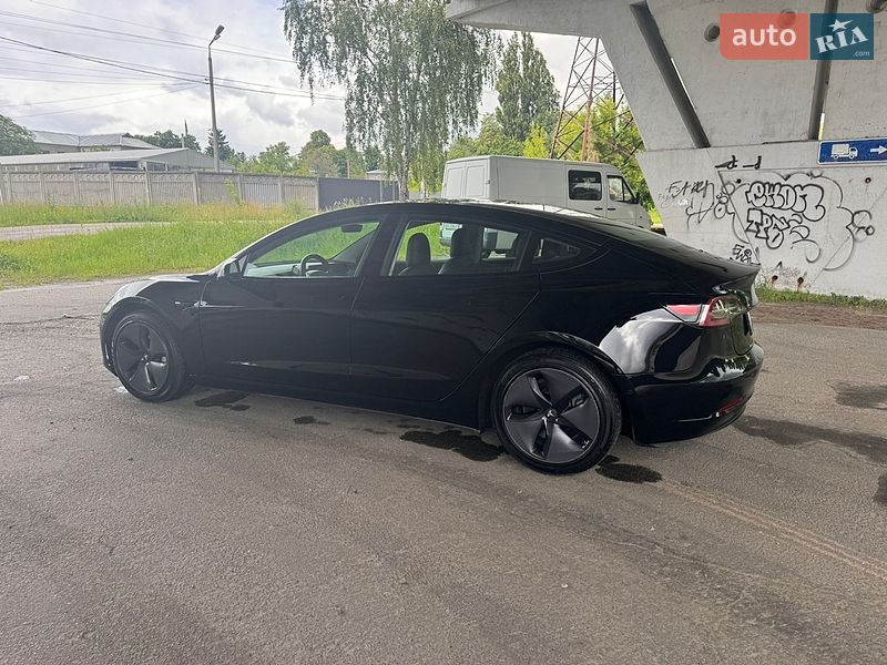 Седан Tesla Model 3 2018 в Киеве