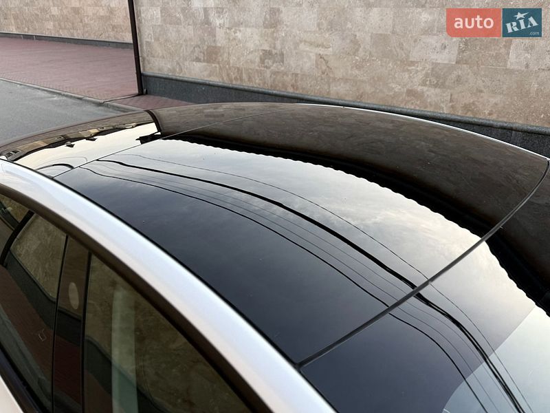 Седан Tesla Model 3 2022 в Києві
