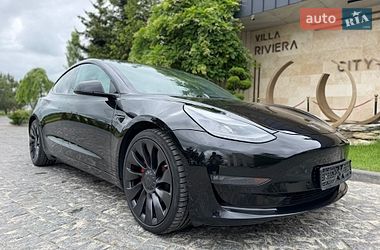 Седан Tesla Model 3 2022 в Львові