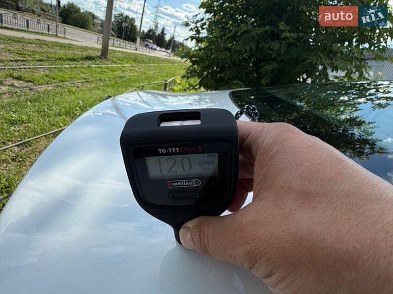 Седан Tesla Model 3 2023 в Харькове