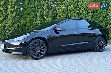 Седан Tesla Model 3 2022 в Тернополе