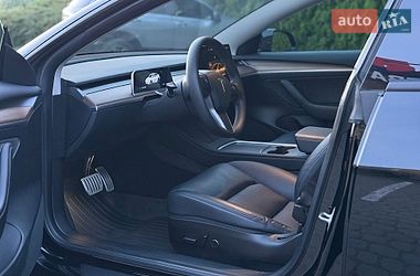 Седан Tesla Model 3 2022 в Тернополе
