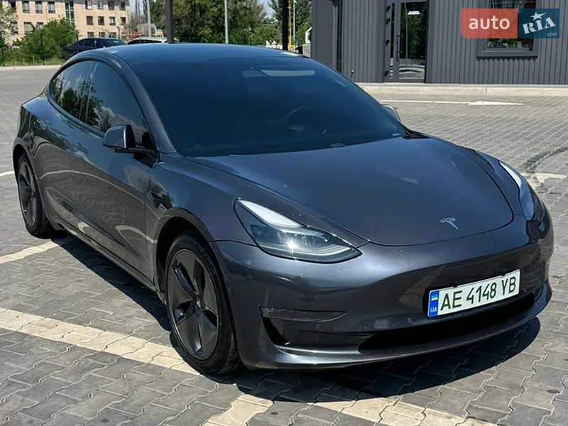 Tesla Model 3 2021