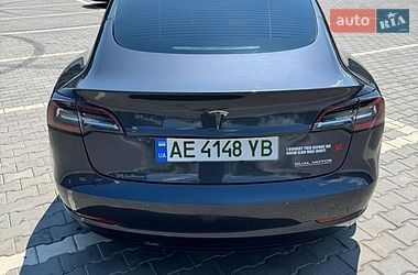 Седан Tesla Model 3 2021 в Кривому Розі