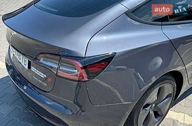 Седан Tesla Model 3 2021 в Кривому Розі