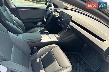 Седан Tesla Model 3 2024 в Бердичеве