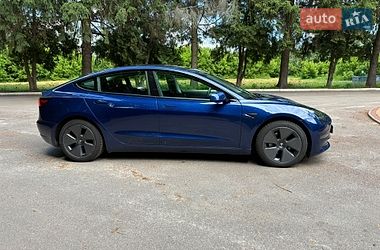 Седан Tesla Model 3 2020 в Киеве