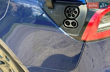 Седан Tesla Model 3 2020 в Киеве