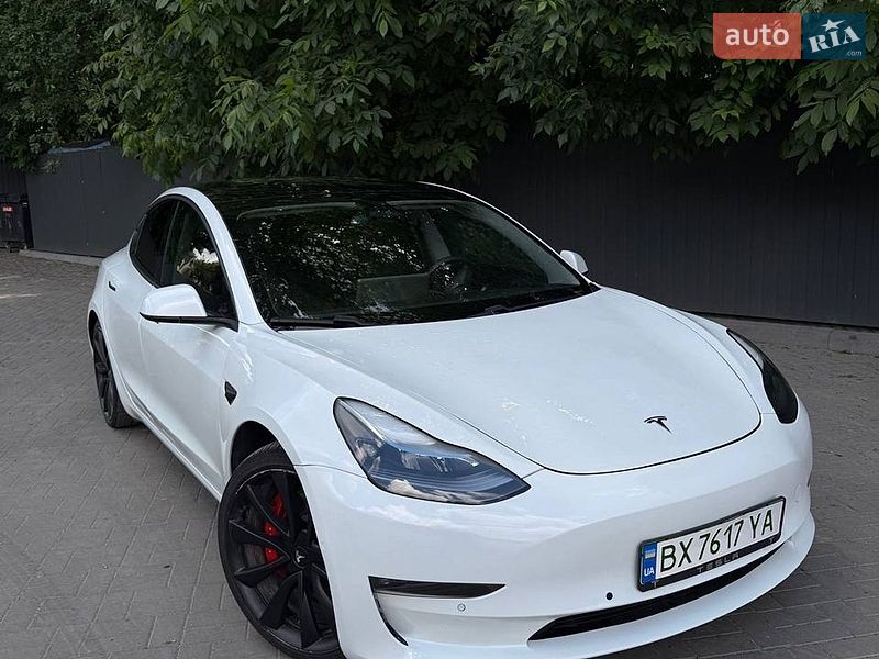 Tesla Model 3 2020