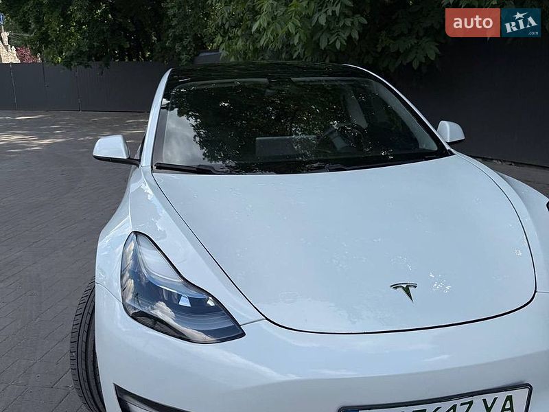 Седан Tesla Model 3 2020 в Хмельницком