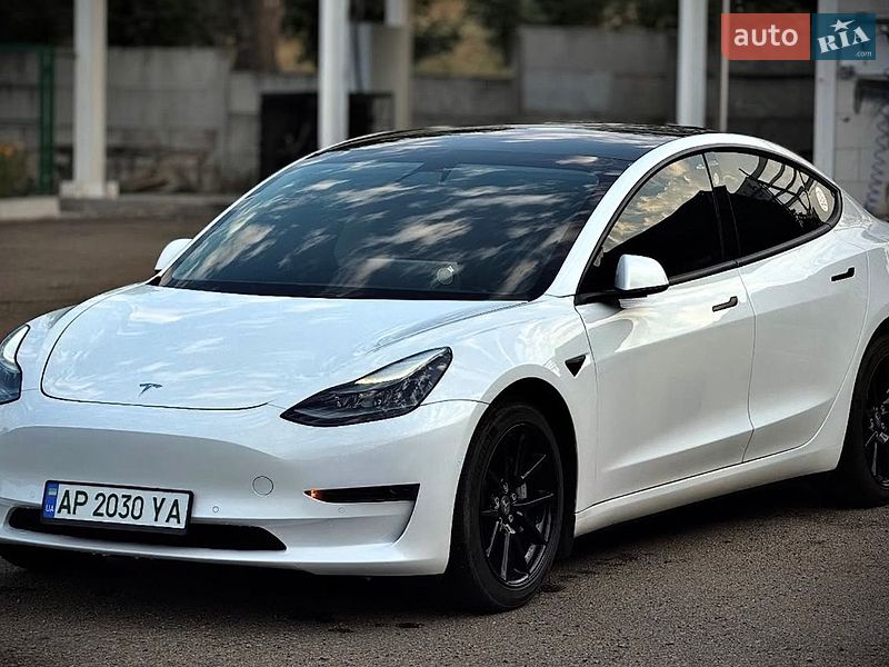 Седан Tesla Model 3 2021 в Запорожье