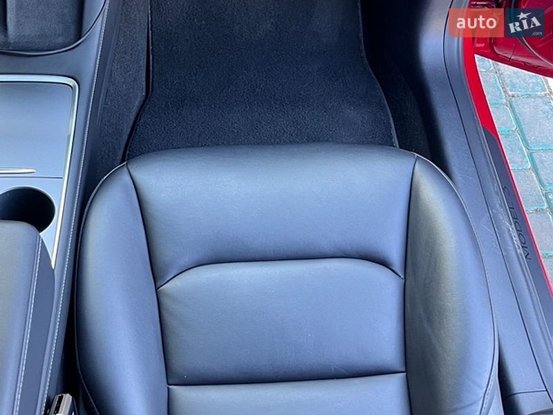 Седан Tesla Model 3 2020 в Одессе