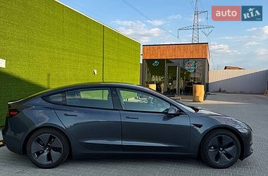 Седан Tesla Model 3 2021 в Киеве
