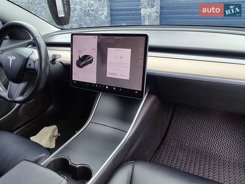 Седан Tesla Model 3 2018 в Хмельницком