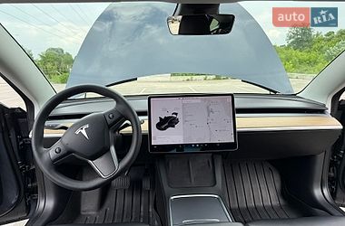 Седан Tesla Model 3 2021 в Ірпені