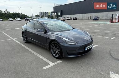 Седан Tesla Model 3 2021 в Ірпені