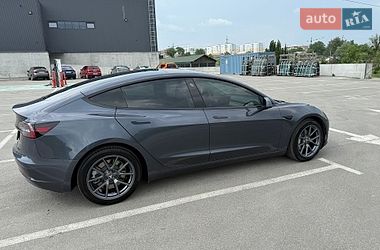 Седан Tesla Model 3 2021 в Ірпені