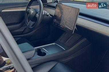 Седан Tesla Model 3 2021 в Николаеве
