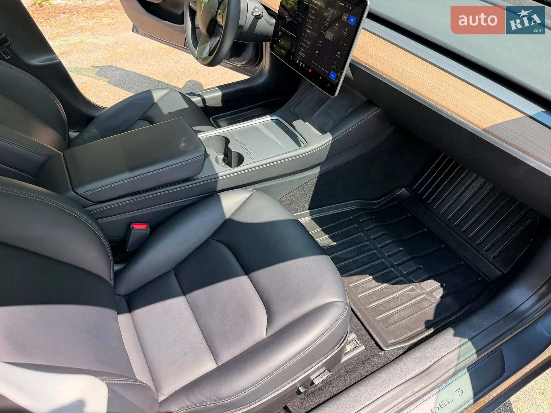 Tesla Model 3 2023 VIN 5YJ3E1EB7PF681140 фото оголошення 42 з 62