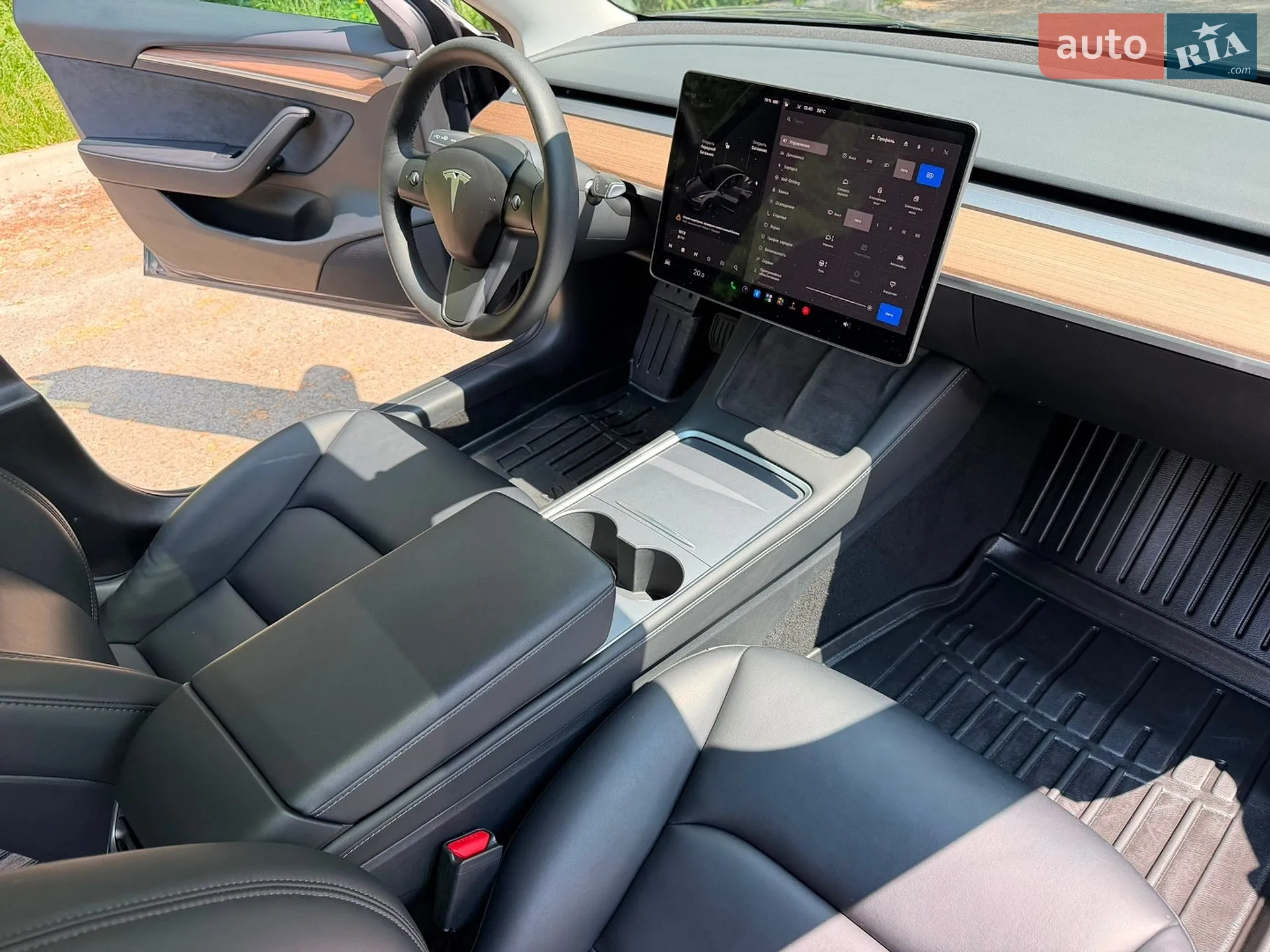 Tesla Model 3 2023 VIN 5YJ3E1EB7PF681140 фото оголошення 38 з 62