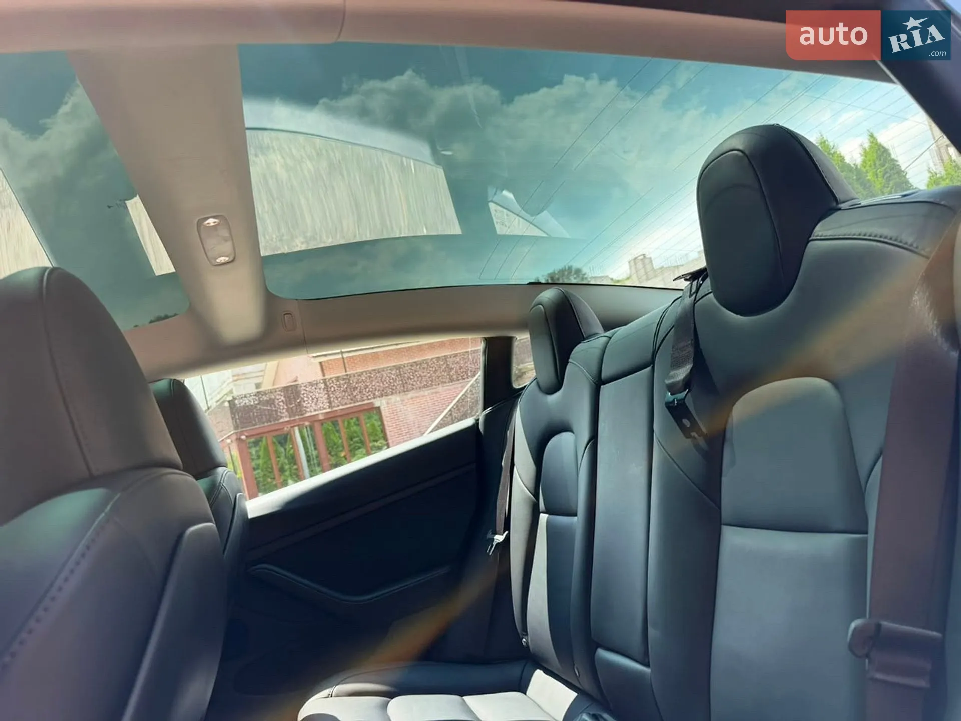 Tesla Model 3 2023 VIN 5YJ3E1EB7PF681140 фото оголошення 34 з 62