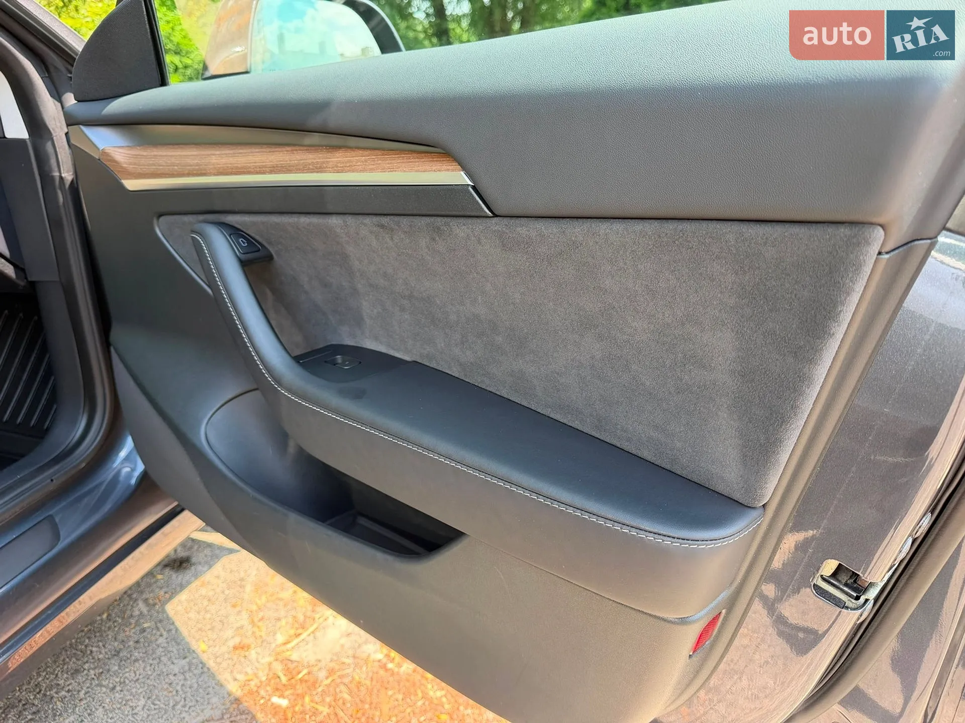 Tesla Model 3 2023 VIN 5YJ3E1EB7PF681140 фото оголошення 35 з 62
