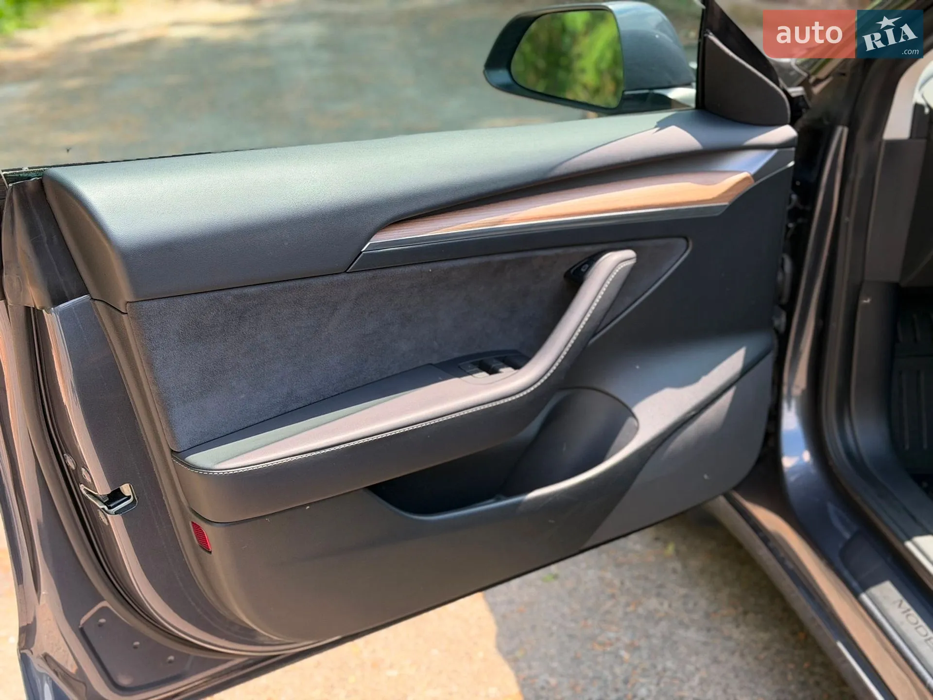 Tesla Model 3 2023 VIN 5YJ3E1EB7PF681140 фото оголошення 29 з 62