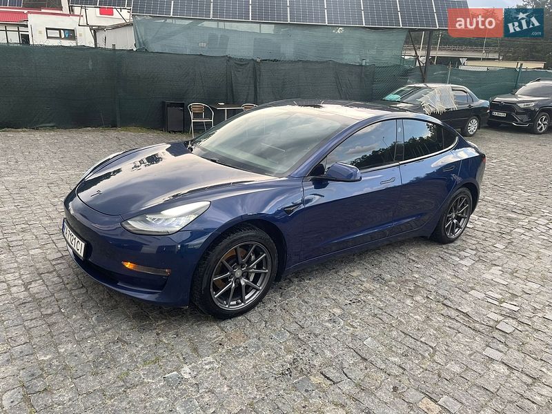 Седан Tesla Model 3 2018 в Києві фото Седан Tesla Model 3 2018 в Києві
