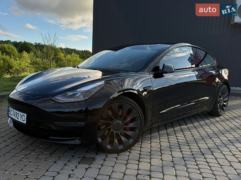 Седан Tesla Model 3 2021 в Ивано-Франковске фото Седан Tesla Model 3 2021 в Ивано-Франковске