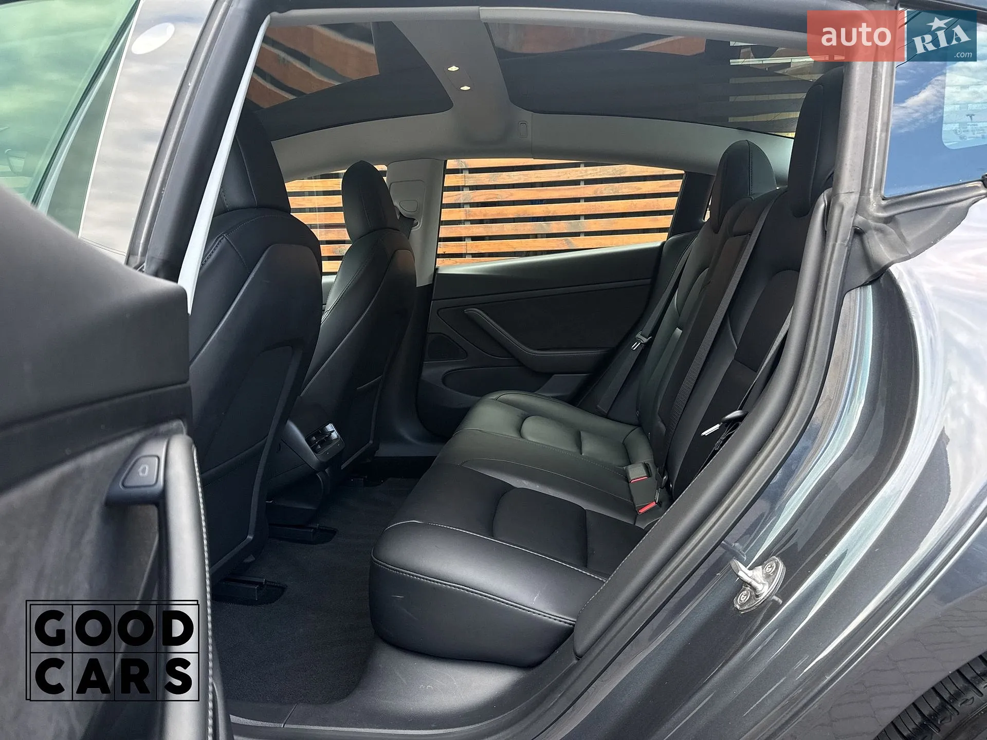 2020 Tesla Model 3 - мініатюра 32