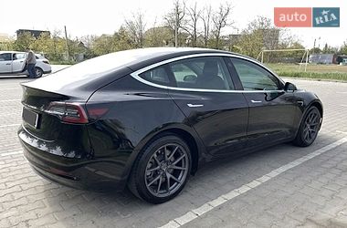 Седан Tesla Model 3 2019 в Одесі