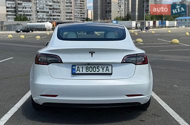 Седан Tesla Model 3 2020 в Киеве