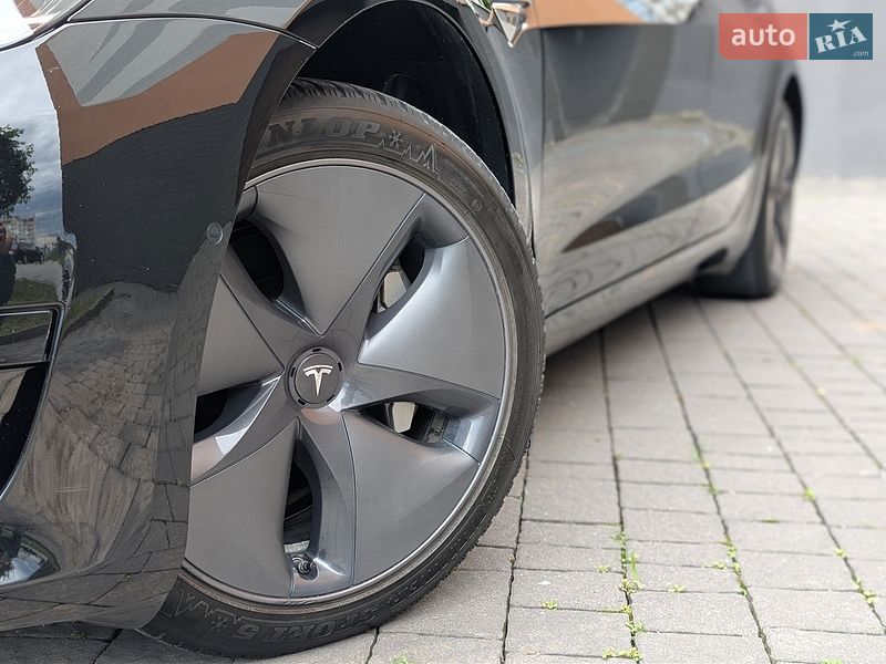 Седан Tesla Model 3 2019 в Ивано-Франковске фото 5 Седан Tesla Model 3 2019 в Ивано-Франковске