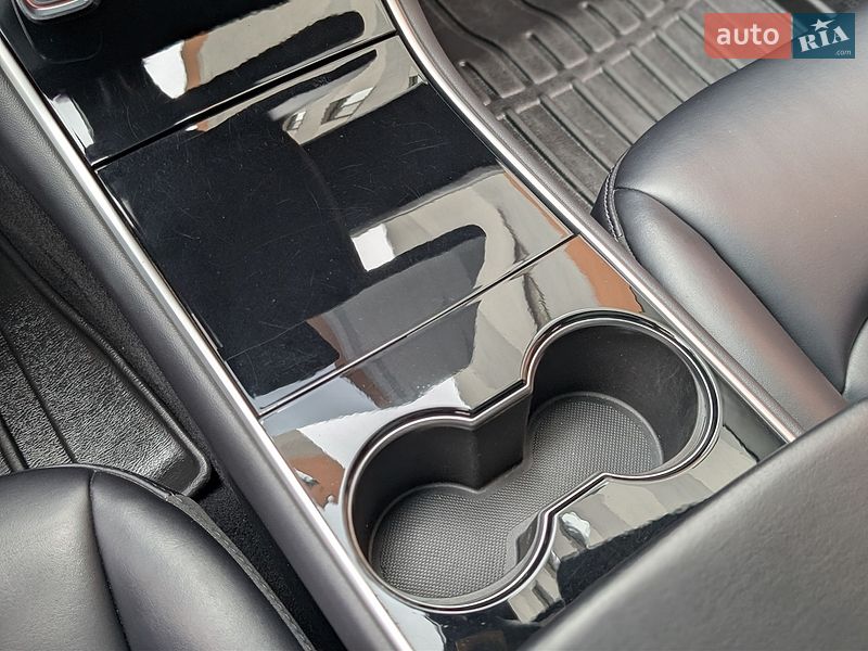 Седан Tesla Model 3 2019 в Ивано-Франковске фото 79 Седан Tesla Model 3 2019 в Ивано-Франковске
