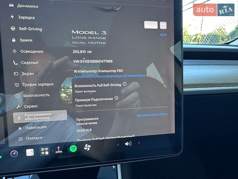 Седан Tesla Model 3 2019 в Ужгороді