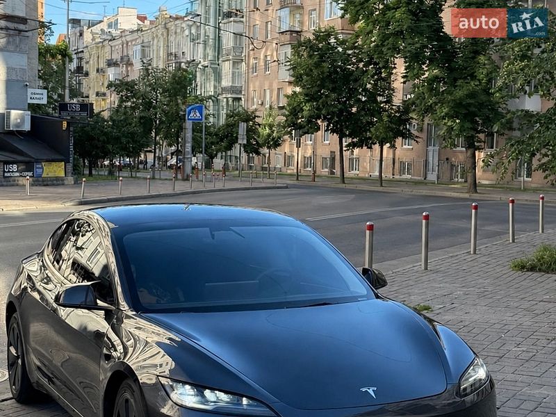 Седан Tesla Model 3 2024 в Киеве фото 2 Седан Tesla Model 3 2024 в Киеве